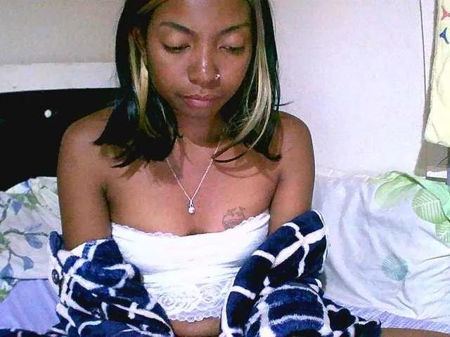 Offline maliah on BongaCams