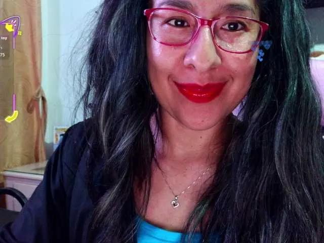 Offline Malishka19 on BongaCams