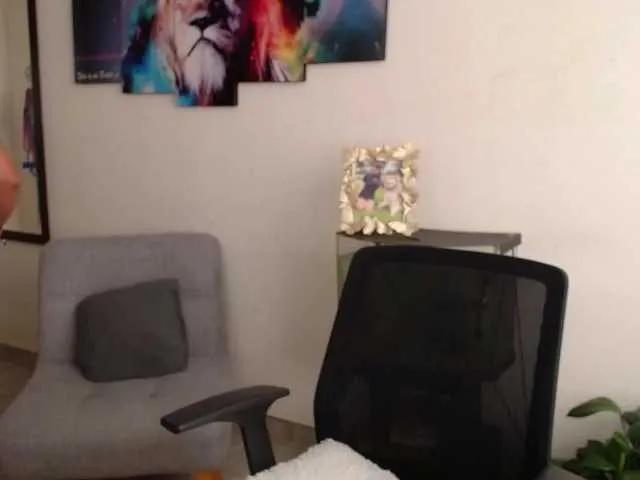 Offline Mara- on BongaCams