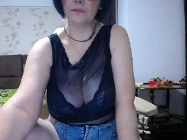 Offline mary-x on BongaCams