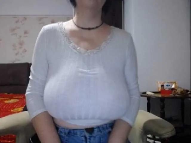 Offline mary-x on BongaCams