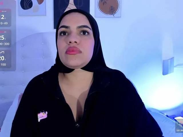 Offline mhia-paris on BongaCams