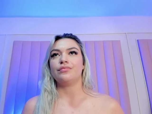 BongaCams milaowens is Freechat milaowens — vibrations, adrenaline