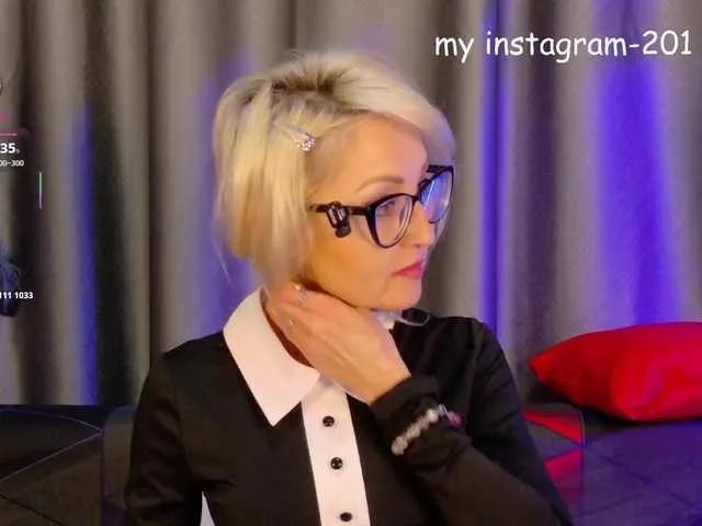 BongaCams Milforja is Freechat Milforja — Lots of compliments and admiration