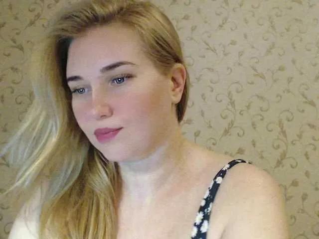 MissLilyAbrams on BongaCams 