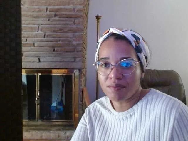 Offline Moranguh on BongaCams