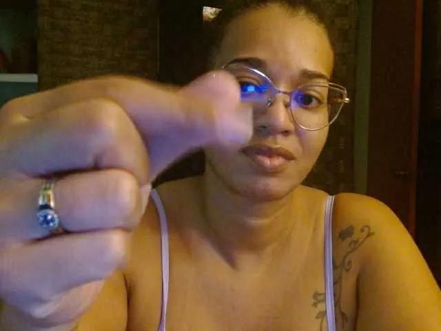 Offline Moranguh on BongaCams