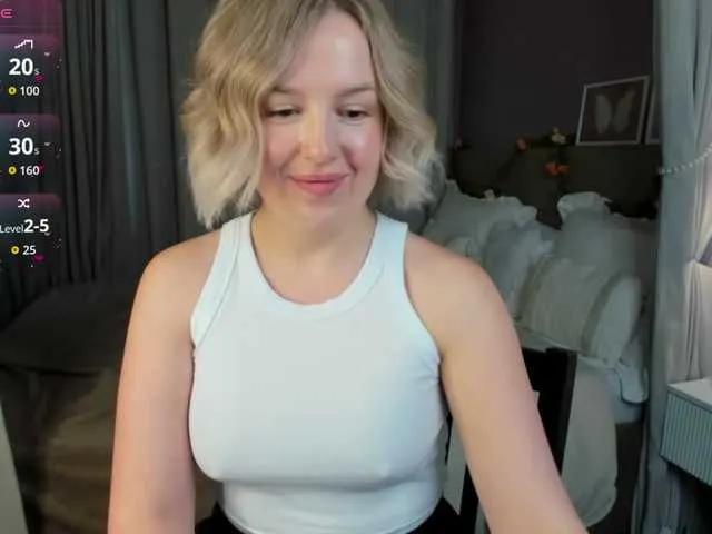 Offline Nikki-Kai on BongaCams