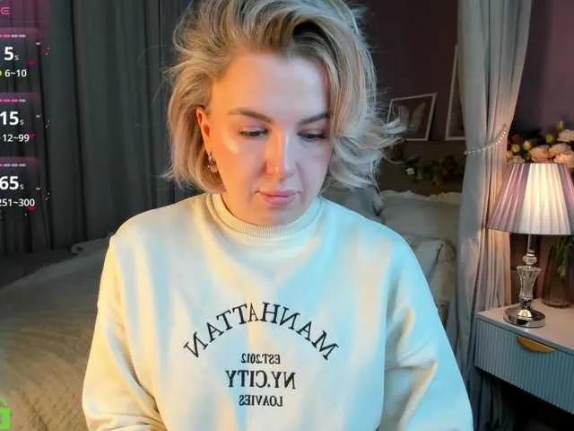 Offline Nikki-Kai on BongaCams