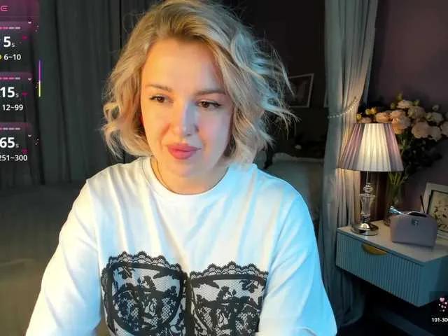 Offline Nikki-Kai on BongaCams