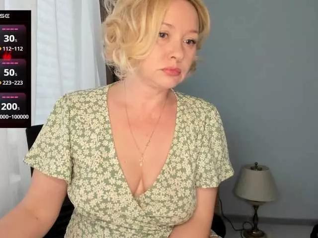 Freechat Olga1W on BongaCams