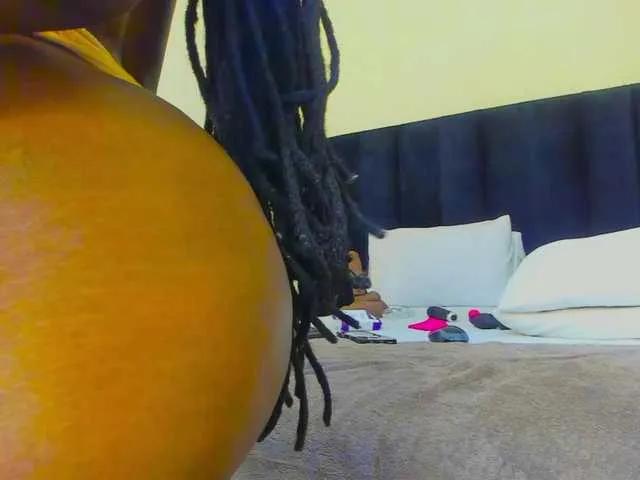 Freechat Pretty-Queen on BongaCams