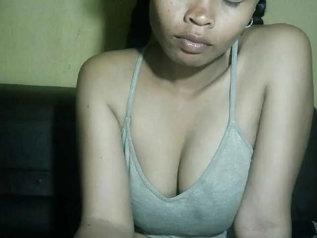 Freechat Pussy01lips on BongaCams