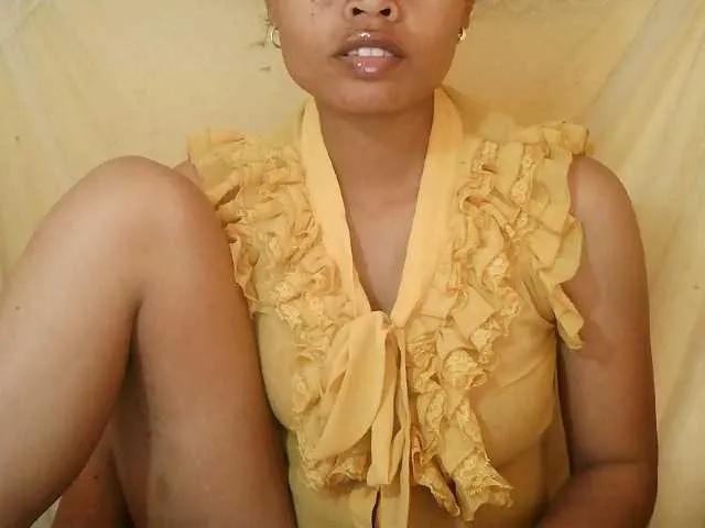 Freechat Pussy01lips on BongaCams