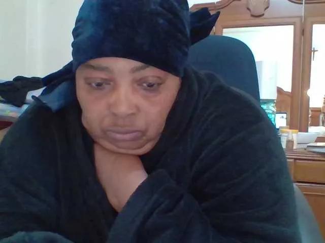 Offline pussylips53 on BongaCams