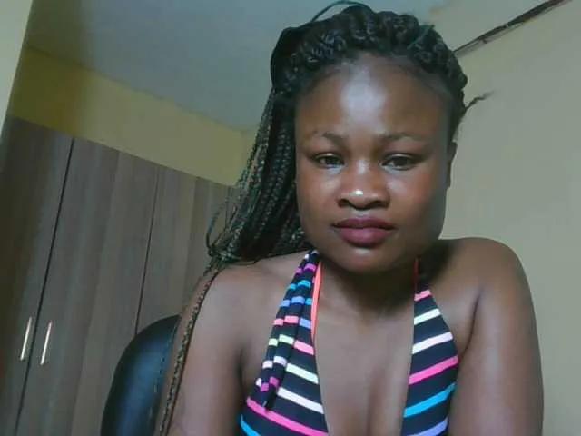 queenivy on BongaCams 