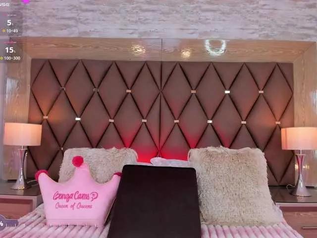 Offline RachelCooper on BongaCams