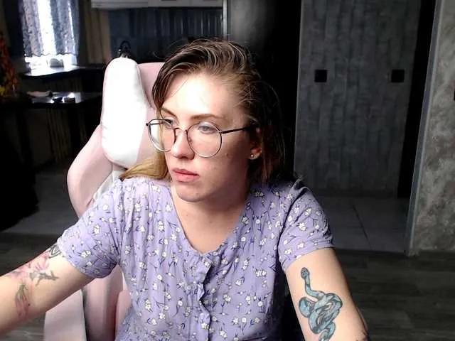 Offline Regimasmile on BongaCams