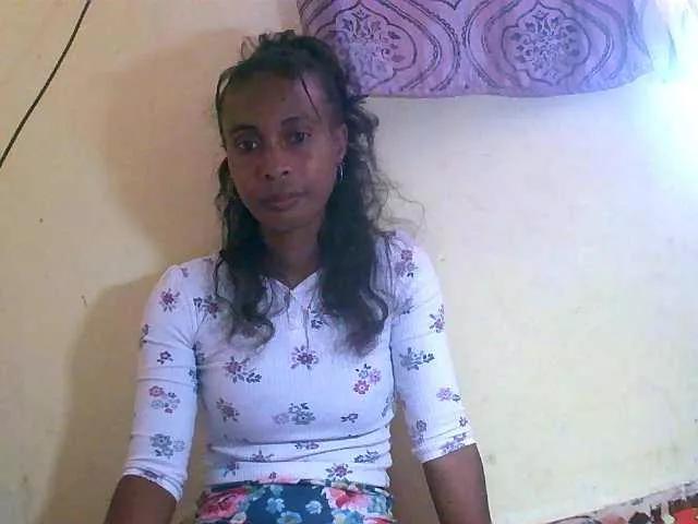 Offline Reine2delice on BongaCams