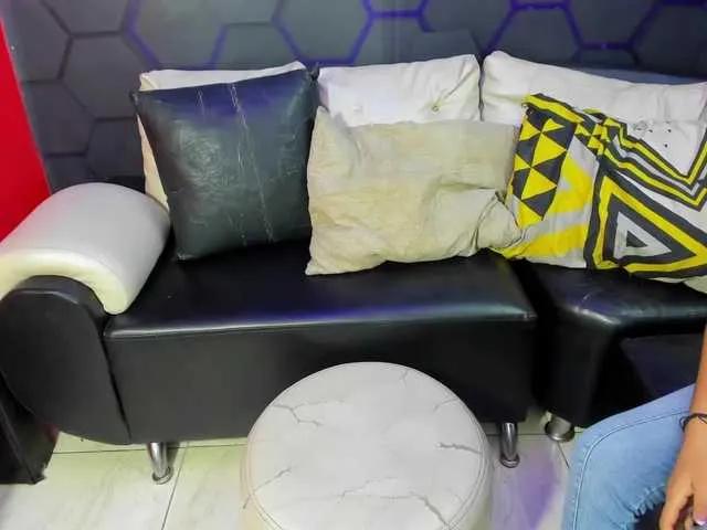 Freechat room-kitty on BongaCams