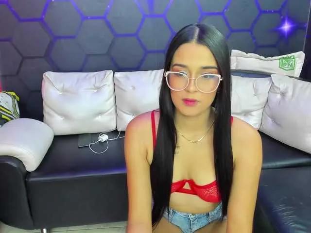 Freechat room-kitty on BongaCams