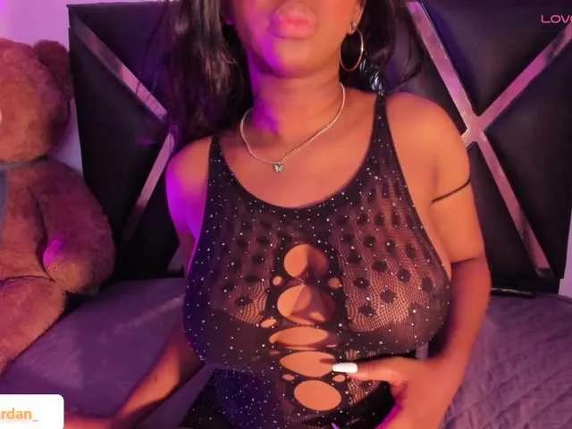 Freechat roxyjordan on BongaCams