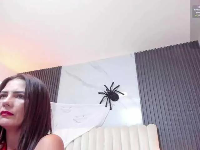 Offline Samantha-Claus on BongaCams