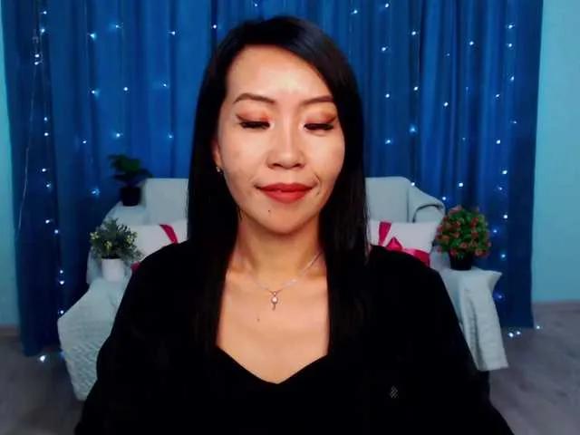 Offline Sarahsexygirl on BongaCams