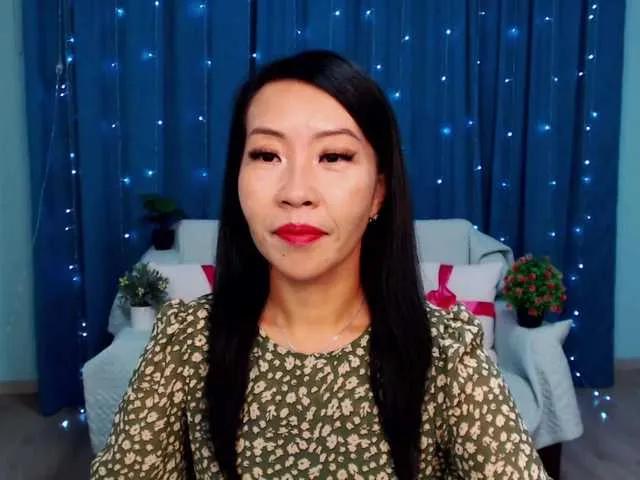 Offline Sarahsexygirl on BongaCams