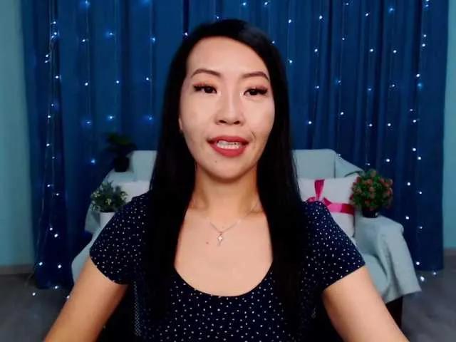 Offline Sarahsexygirl on BongaCams