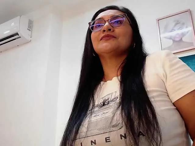 Offline Scarlet-Ray on BongaCams