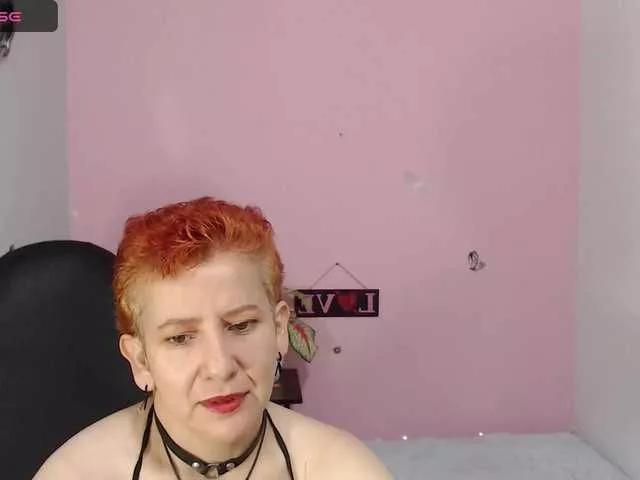 Offline sharon-mom on BongaCams