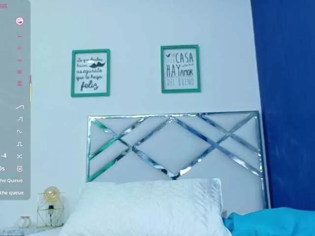 Offline skinnyandcute on BongaCams