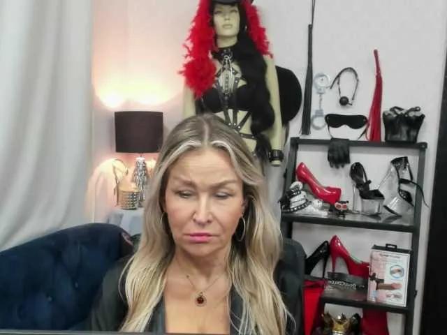 Offline soft-crystal on BongaCams