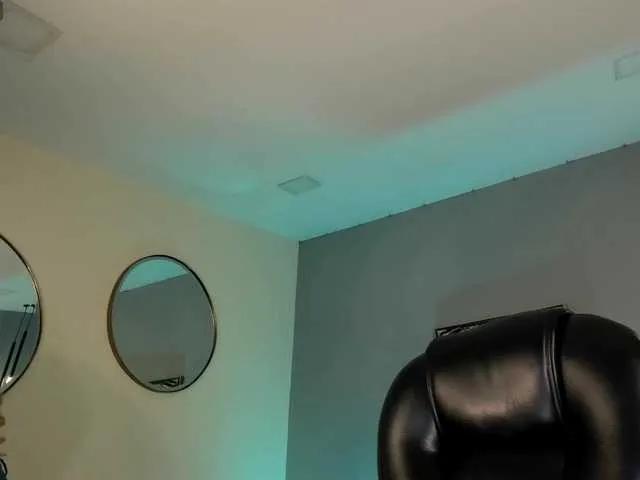 BongaCams SophiePalmer is Freechat SophiePalmer — it excites me to treat me well, be polite but at the same time a little perverted when they talk to me