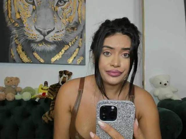 Offline SweetPrya on BongaCams