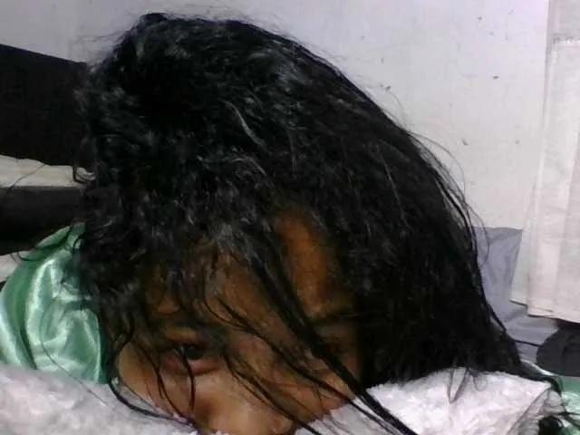 Freechat taniah on BongaCams