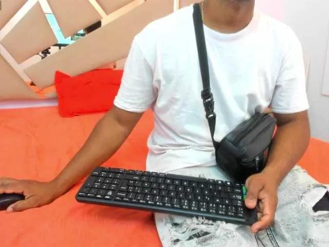 Offline tu-y-yo19 on BongaCams