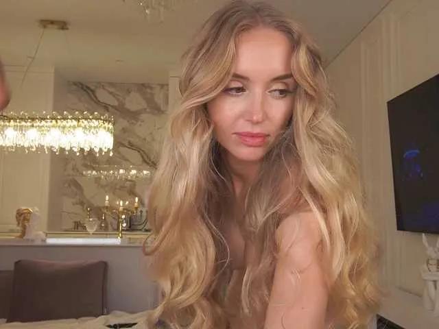 Offline WhoreRobot on BongaCams