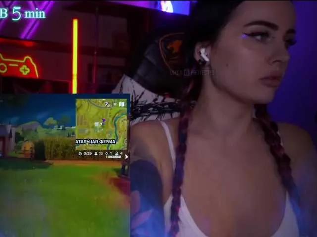 Offline your-red-wine on BongaCams