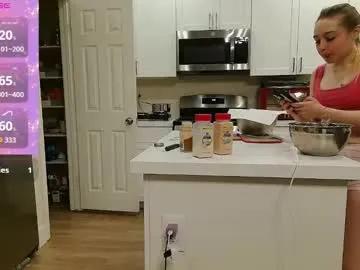 Freechat blondiebubblebooty on Chaturbate