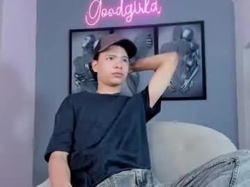 Freechat camillo_virgil on Chaturbate