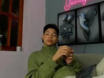 Freechat camillo_virgil on Chaturbate