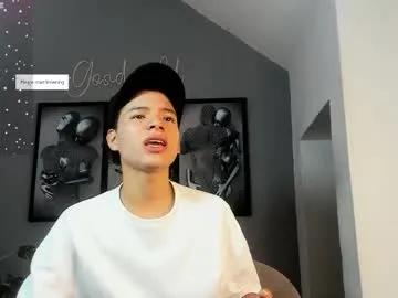 Freechat camillo_virgil on Chaturbate