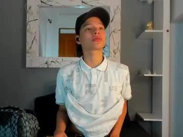 Freechat camillo_virgil on Chaturbate