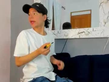 Freechat camillo_virgil on Chaturbate