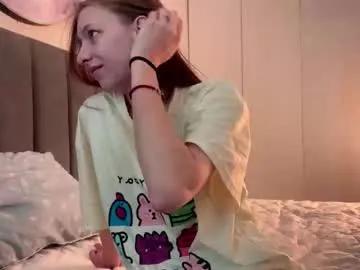 Freechat ellie_hollow on Chaturbate