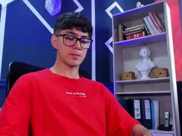 Freechat etham_wolf_ on Chaturbate