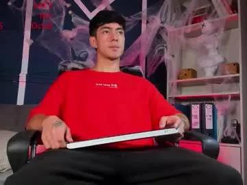 Freechat etham_wolf_ on Chaturbate