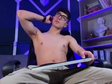 Freechat etham_wolf_ on Chaturbate